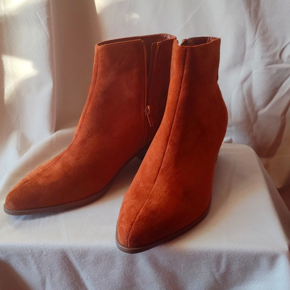 Brown suede women's stacked short heels booties zip up
